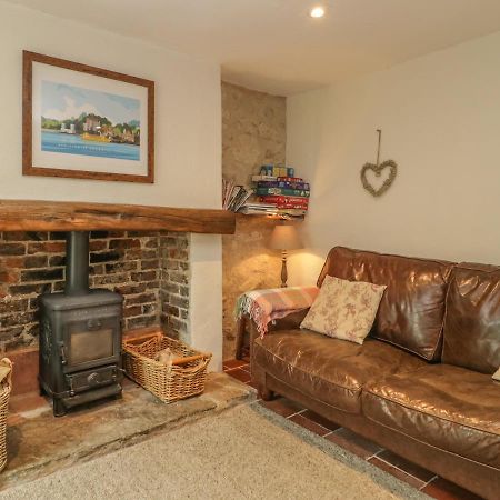 Apple Tree Cottage Shillingstone Exterior foto